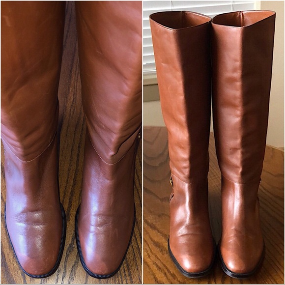 Etienne Aigner ‘Derby’ Boots 👢 - Picture 3 of 8